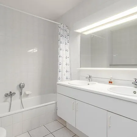 Europan A0502 Esplanade, Stijlvol En Vlakbij Het 드판