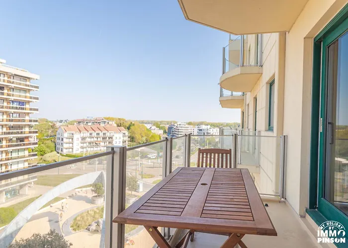 Europan A0502 Esplanade, Stijlvol En Vlakbij Het * De Panne