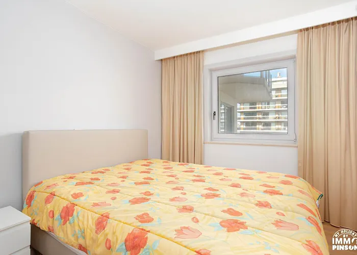 Europan A0502 Esplanade, Stijlvol En Vlakbij Het *